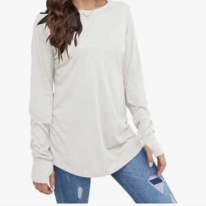 NWOT! WHITE LONG SLEEVE STRETCH TUNIC TEE WITH THUMBHOLES! L